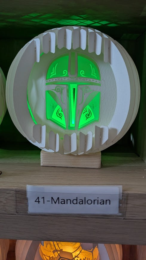 41-Mandalorian Paper Globe