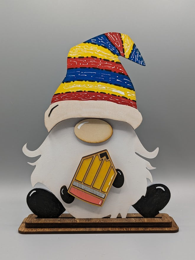 Seasonal Gnome with Hats & Deco Pieces